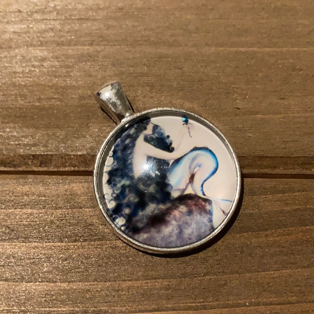 Dark mermaid necklace